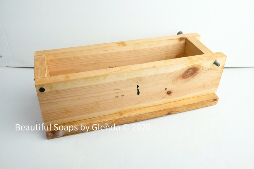 Wooden soap mold diy